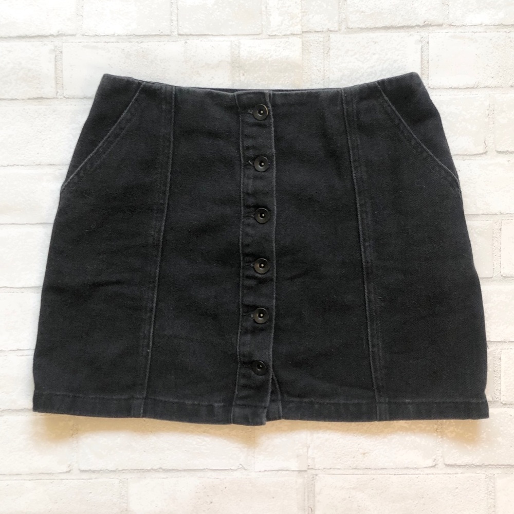 Forever 21 Black Denim Button Down Mini Skirt - Size small